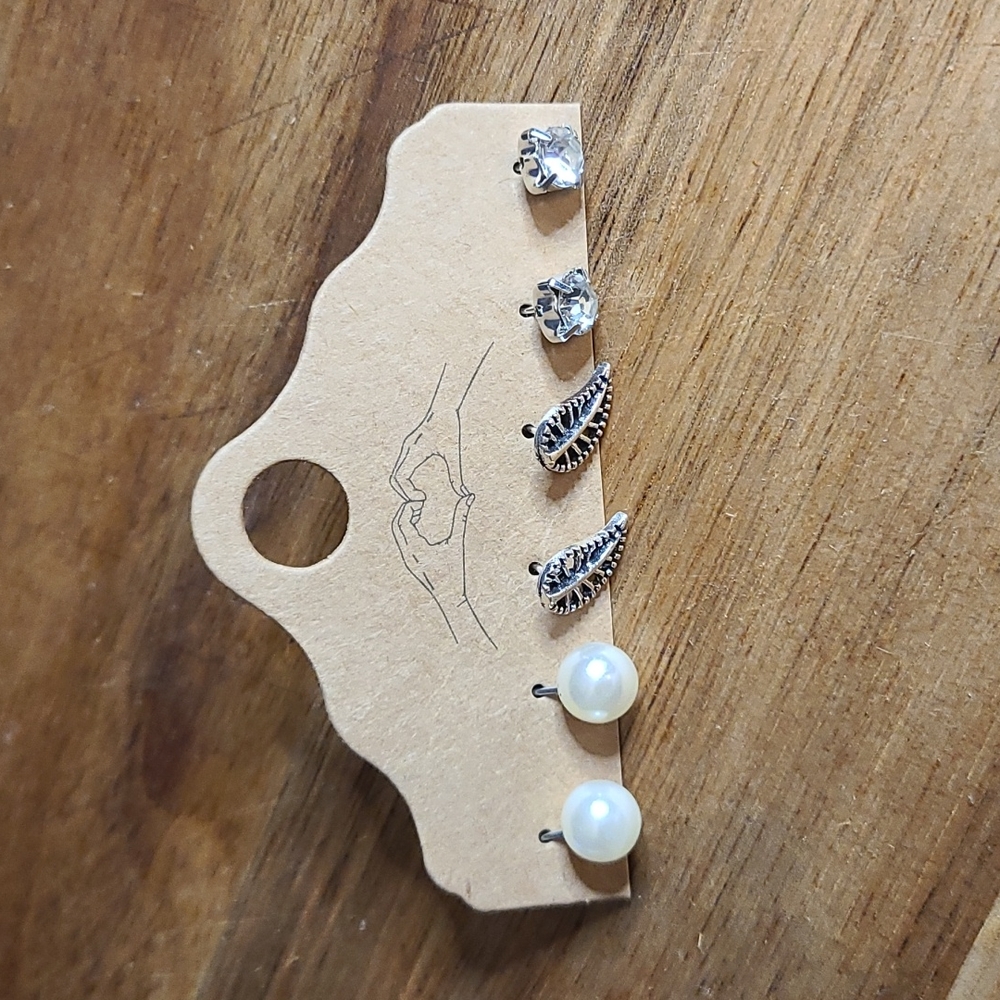 3 pairs of earrings